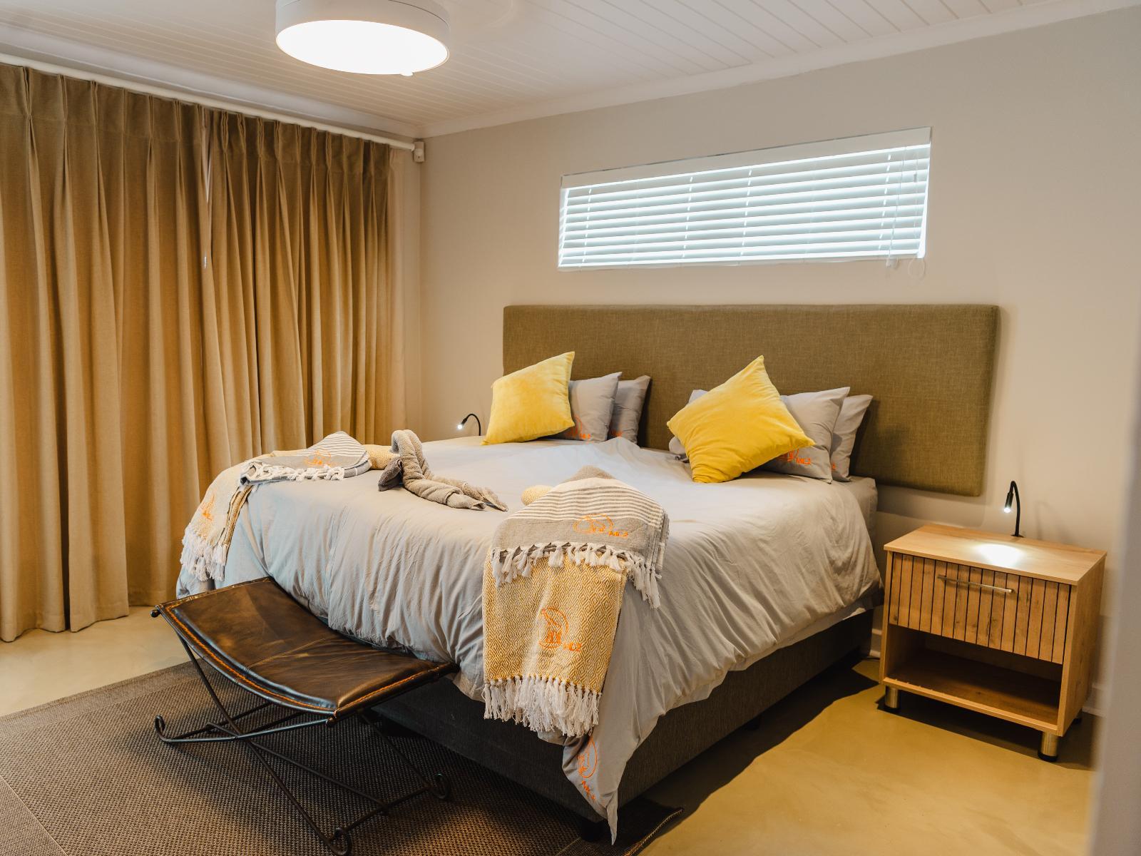 Mavericks Lodge bedroom